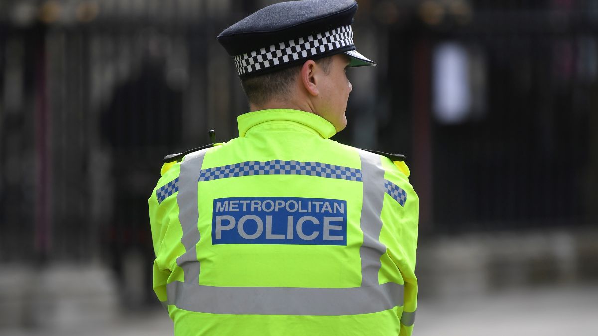 Man stabs multiple people, including 2 cops, with sword in London Man stabs multiple people, including 2 cops, with sword in London