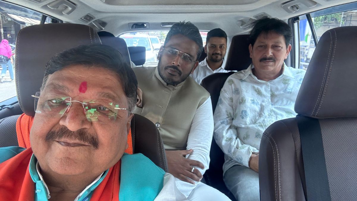 Akshay Kanti Bam has withdrawn his nomination as Congress' Indore Lok Sabha candidate. Image Courtesy: X/@KailashOnline Akshay Kanti Bam has withdrawn his nomination as Congress' Indore Lok Sabha candidate. Image Courtesy: X/@KailashOnline
