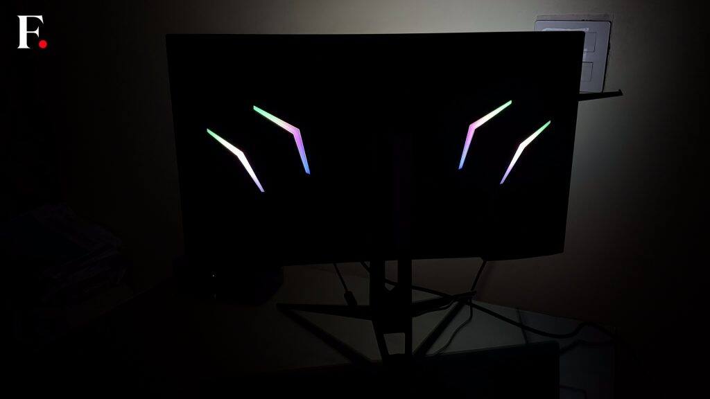 ViewSonic VX3219 2K PRO Gaming Monitor Review Rear LED Panels-2024-04-1c5fd9e1465aaec9c54acb416f77ccbc