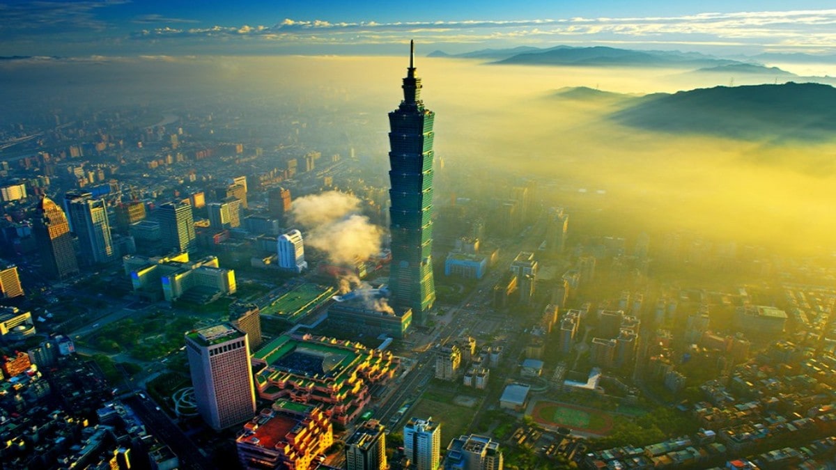 How Taiwan’s tallest building, Taipei 101, stood tall amid the 7.4 ...