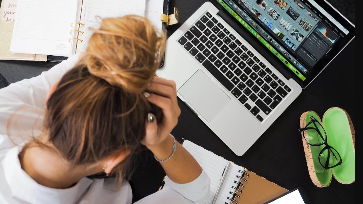 Dong Lai announced during China Supermarket Week last month that employees of the retail chain based in Henan province can take up to 10 days of additional leave if they are feeling unhappy. Pexels/Representative Image Dong Lai announced during China Supermarket Week last month that employees of the retail chain based in Henan province can take up to 10 days of additional leave if they are feeling unhappy. Pexels/Representative Image