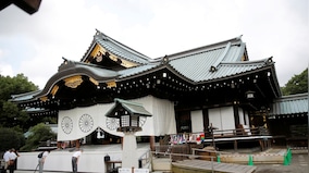 Why has Japan PM Kishida's offerings at Yasukuni Shrine outraged South Korea, China?