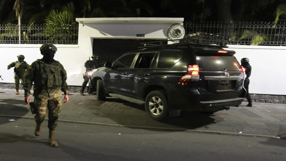 Ecuadorian police break into the Mexican embassy in Quito. Source: AP/ File Ecuadorian police break into the Mexican embassy in Quito. Source: AP/ File