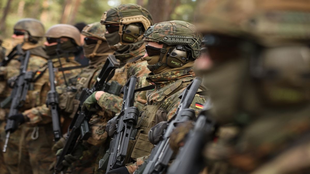 Mehr als 6.000 geheime Treffen deutscher Militärs wurden online durchgesickert