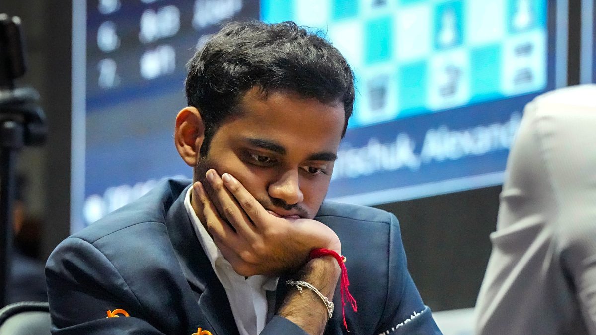 Arjun Erigaisi stuns world No 1 Magnus Carlsen in World Blitz Team ...