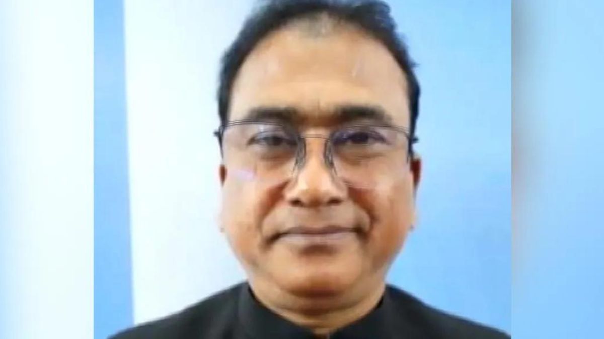 Mahbubul Haque, the Metropolitan Magistrate of Dhaka, had earlier on May 23 set a deadline of July 4 for the submission of the investigative report in the case Mahbubul Haque, the Metropolitan Magistrate of Dhaka, had earlier on May 23 set a deadline of July 4 for the submission of the investigative report in the case