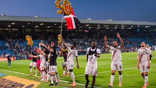 Bundesliga: Bayer Leverkusen stretch unbeaten run to 50 games, Bayern Munich go second without Harry Kane