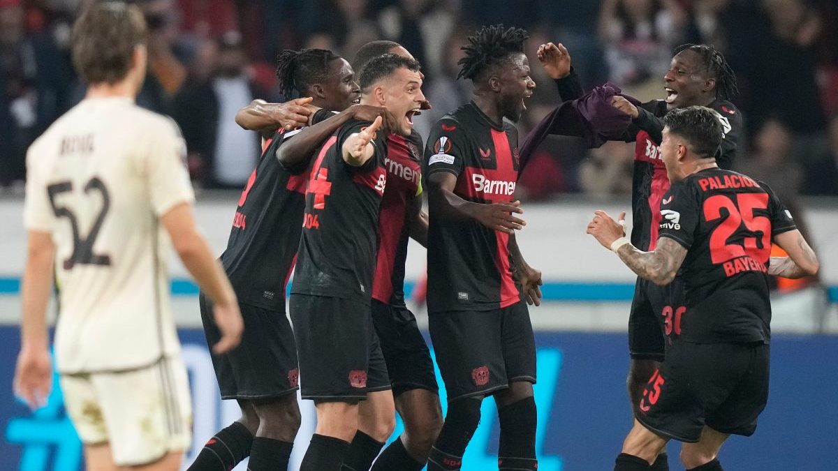 Bayer Leverkusen scored in the 97th minute to preserve their unbeaten record against Roma. AP Bayer Leverkusen scored in the 97th minute to preserve their unbeaten record against Roma. AP