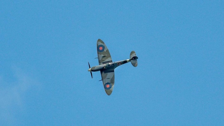 Britain: Royal Air Force to get rid of iconic World War II Spitfire aircraft after pilot killed in crash