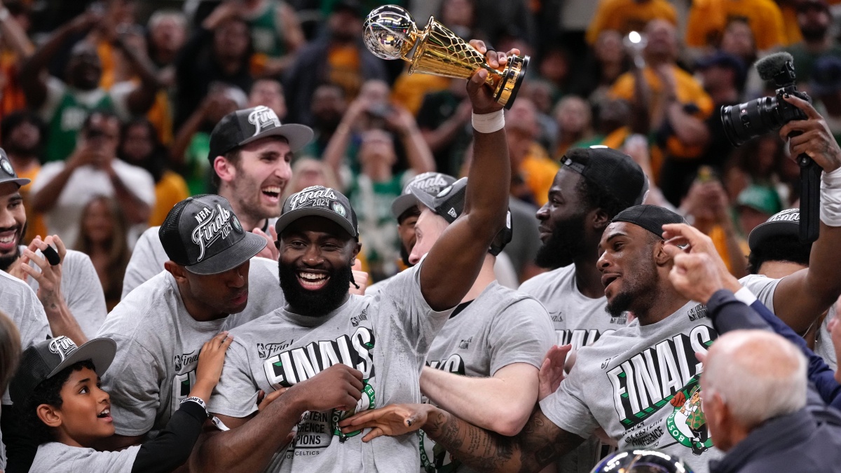 NBA: Celtics rally late to sweep Pacers in Eastern Conference finals NBA: Celtics rally late to sweep Pacers in Eastern Conference finals