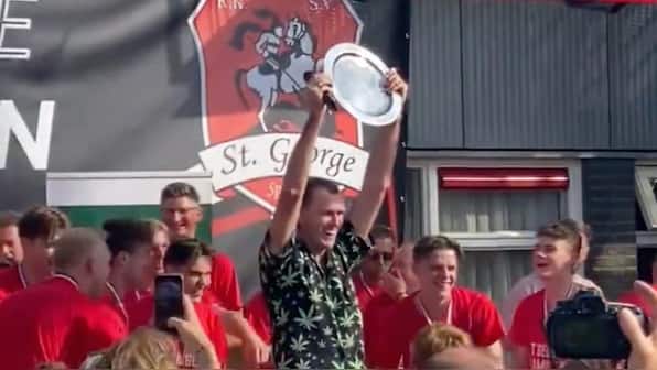Dutch referee banned for life for celebrating title with team