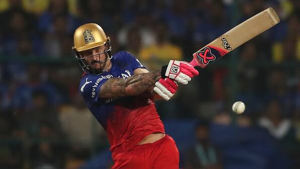 Watch: Faf du Plessis left scratching his head after getting run-out in unusual manner during RCB-CSK game