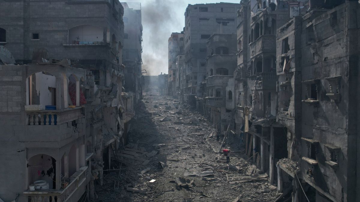 Ready to 'deal positively' with any ceasefire proposal to end war in Gaza, says Hamas official Ready to 'deal positively' with any ceasefire proposal to end war in Gaza, says Hamas official