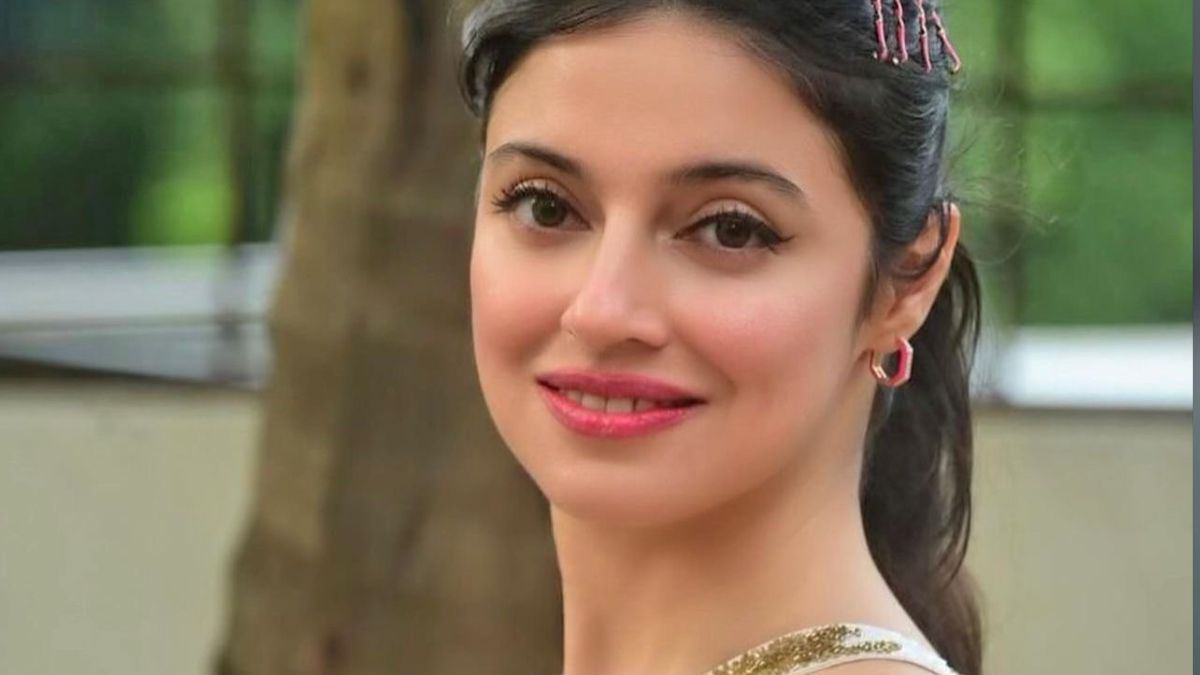 Abhinay Deo’s ‘SAVI- A Bloody Housewife’ presents Anil Kapoor, Divya Khossla, Harshvardhan Rane like never before, here’s the teaser Abhinay Deo’s ‘SAVI- A Bloody Housewife’ presents Anil Kapoor, Divya Khossla, Harshvardhan Rane like never before, here’s the teaser