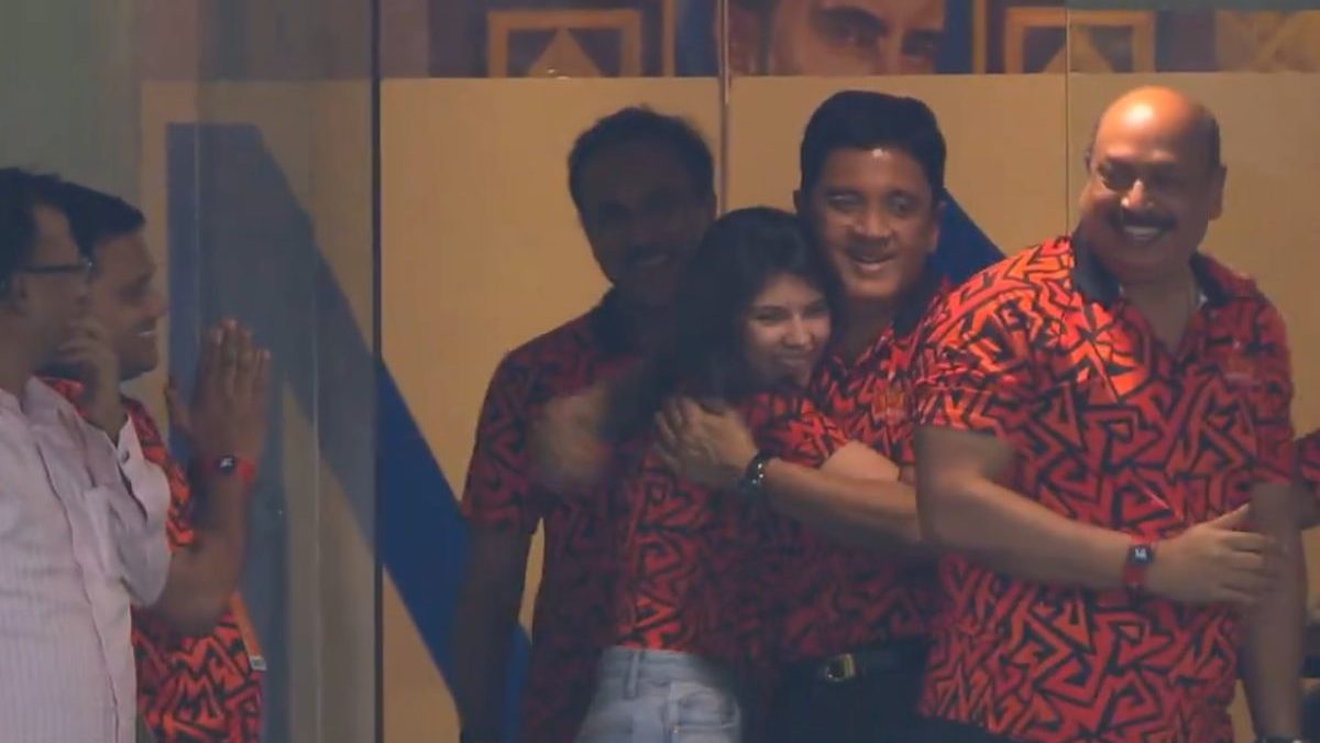 Kavya Maran's wild celebrations go viral as Sunrisers Hyderabad reach IPL 2024 final; WATCH video Kavya Maran's wild celebrations go viral as Sunrisers Hyderabad reach IPL 2024 final; WATCH video