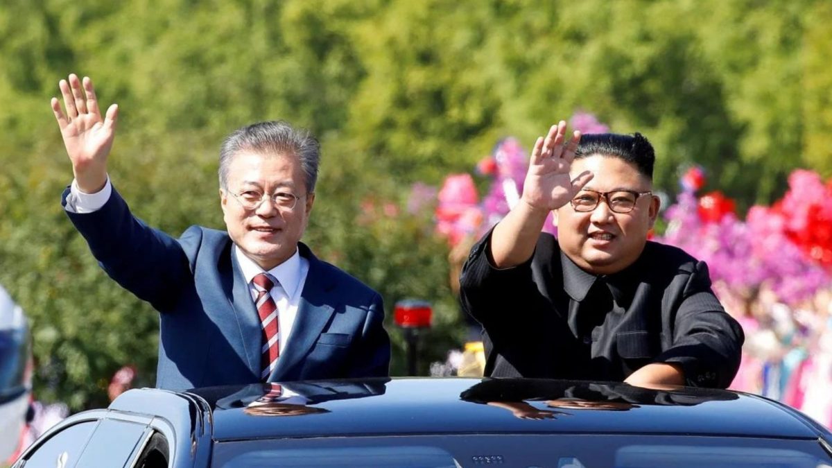 Kim Jong Un offered to give up nukes if US guaranteed regime's survival: Seoul's ex-prez Moon Kim Jong Un offered to give up nukes if US guaranteed regime's survival: Seoul's ex-prez Moon