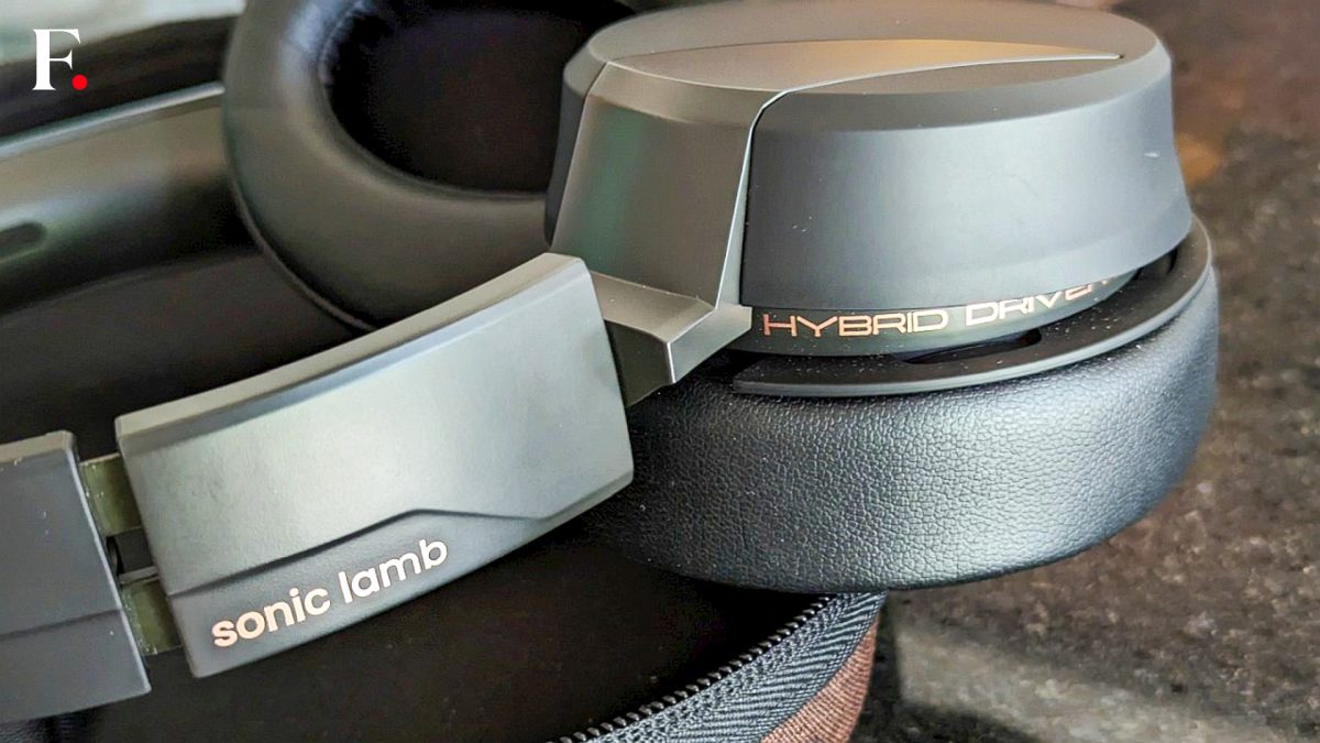 Sonic Lamb Wireless Headphones Review: Wolf in sheep's clothing…in a good way Sonic Lamb Wireless Headphones Review: Wolf in sheep's clothing…in a good way