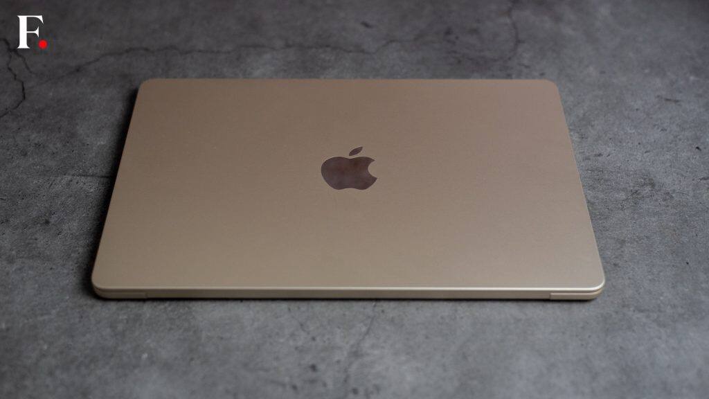 MacBook本体 MacBook Air M3 Apple Apple M3 - (16 GB/256 GB SSD/macOS Sequoia)