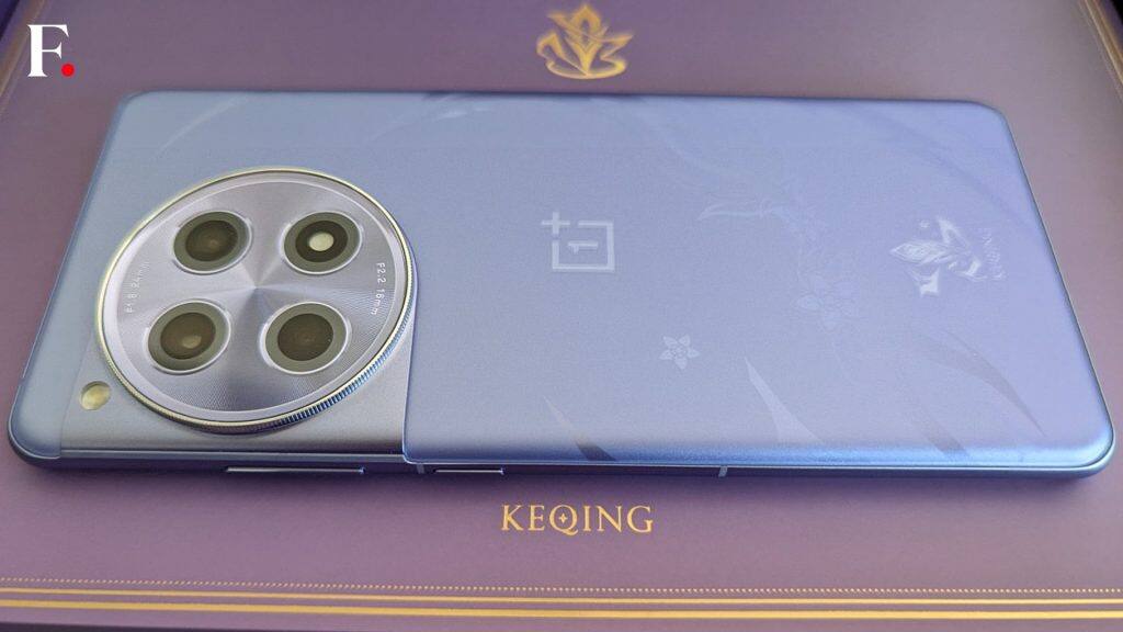 Phone design-2024-05-951efef04a960d54bf1ed242fe6e175f