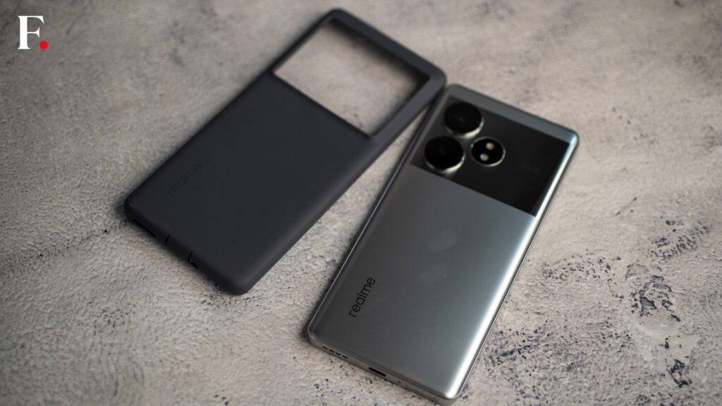 Realme GT 6T Review 11-2024-05-f4920eb57af32f57a13c02f8a051a680