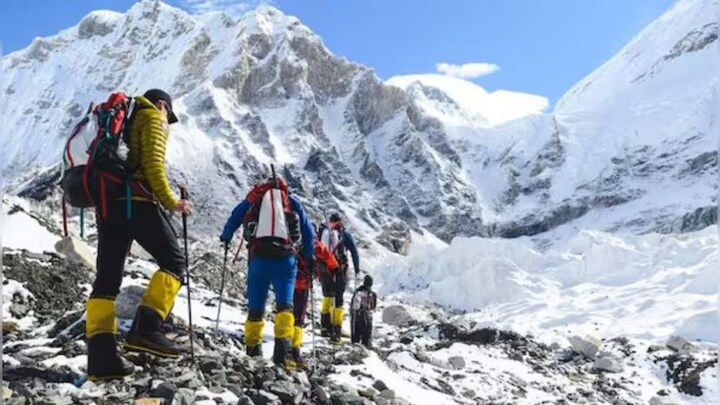 Nepal’s top court directs govt to limit permits on Everest climbing