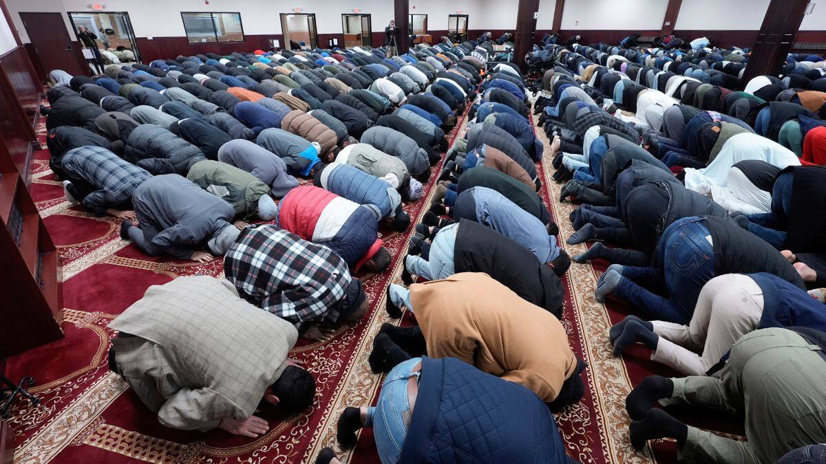 Trump's allies struggle to sway Arab Americans disenchanted with Biden response to Israel-Hamas war – Firstpost - Vimarsana News