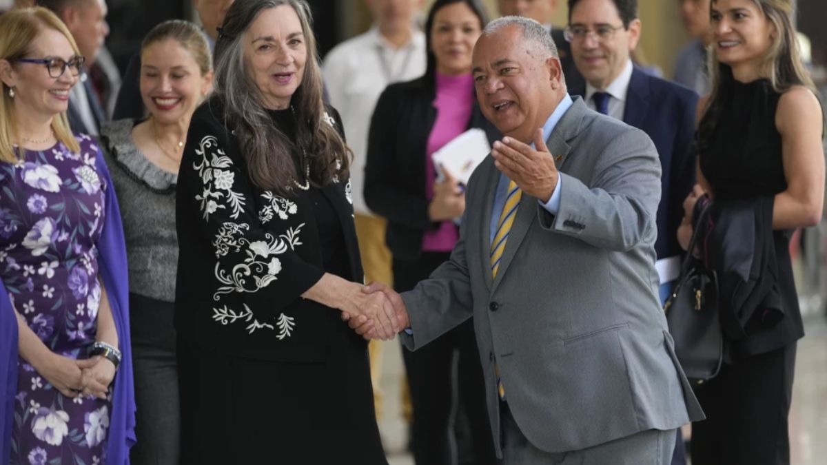 Venezuela revokes invitation for EU election mission to observe presidential election Venezuela revokes invitation for EU election mission to observe presidential election