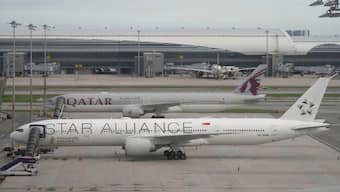 The Boeing 777-300ER aircraft of Singapore Airlines, front, is parked after the SQ321 London-Singapore flight, that encountered severe turbulence, at Suvarnabhumi International Airport, near Bangkok, Thailand, 22 May, 2024. AP