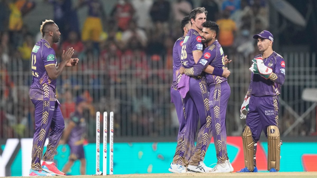 Watch: Mitchell Starc cleans up Abhishek Sharma with peach of a delivery during KKR-SRH IPL Final Watch: Mitchell Starc cleans up Abhishek Sharma with peach of a delivery during KKR-SRH IPL Final
