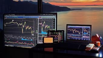 The weekend effect refers to the trend where stock prices are lower on Monday than the previous Friday. Pixabay