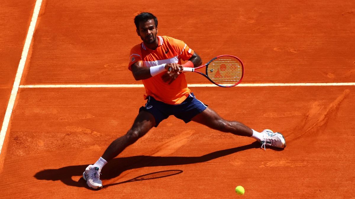 French Open: Sumit Nagal loses to 18th seed Karen Khachanov after valiant fight French Open: Sumit Nagal loses to 18th seed Karen Khachanov after valiant fight