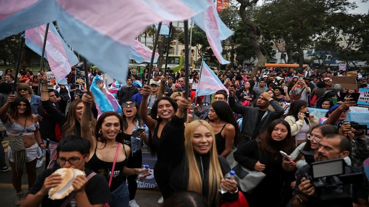 Massive protests erupt in Peru after new decree refers to transsexuality as 'mental illness'