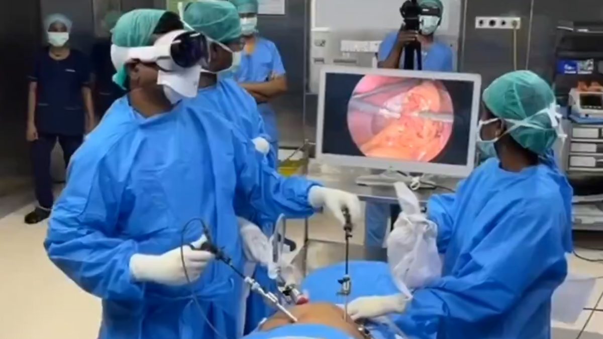 The big picture: How a Chennai-based doctor used Vision Pro to perform 30+ complex surgeries The big picture: How a Chennai-based doctor used Vision Pro to perform 30+ complex surgeries