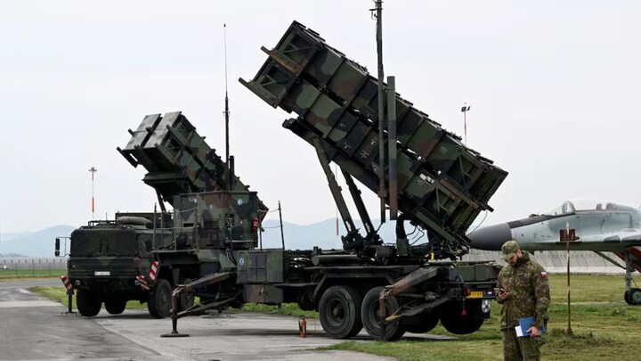 Poland signs $2bn Patriot missile deal with US amid calls for EU air-defence shield