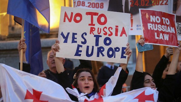 Georgia adopts controversial 'foreign agents' law amid protests