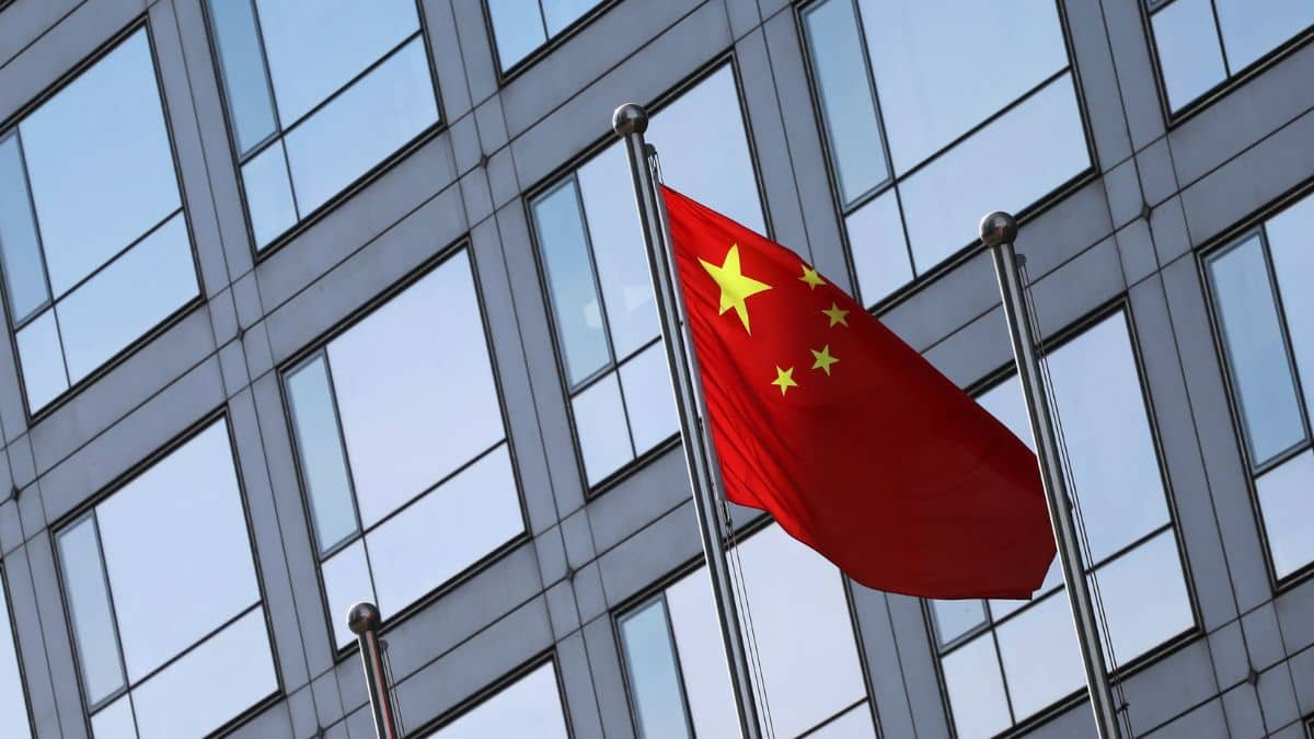 Chinese court sentences banker to death for taking $151m in bribe - Vimarsana News