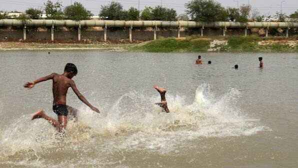Rs 2,000 fine for wasting water in Delhi as capital reels under 'acute shortage'