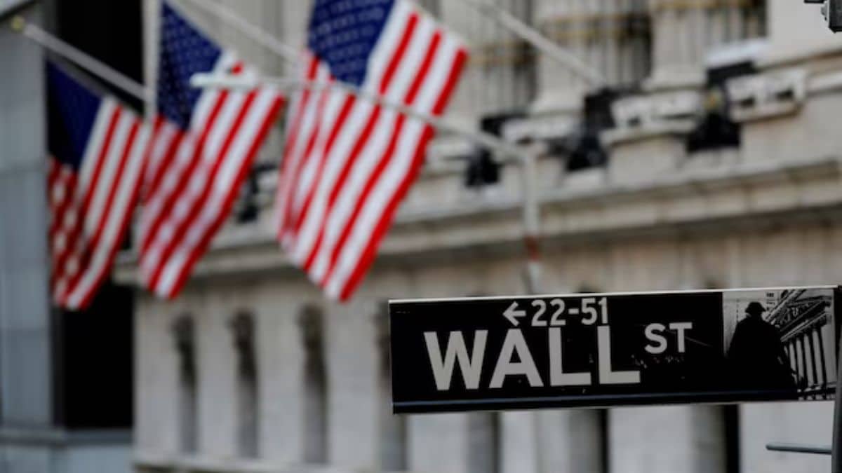 US stock market soars, S&P 500 and Nasdaq clock in record closings
