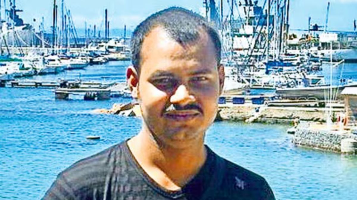 Recently, Bibhav Kumar made headlines after he was sacked from his job as Delhi CM Kejriwal's personal secretary by the Delhi Vigilance Department, which cited his "illegal appointment." X Recently, Bibhav Kumar made headlines after he was sacked from his job as Delhi CM Kejriwal's personal secretary by the Delhi Vigilance Department, which cited his "illegal appointment." X