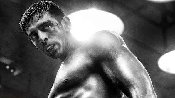 Kartik Aaryan Packs a Punch with Transformation as Boxer in the second poster of Sajid Nadiadwala and Kabir Khan's Chandu Champion!