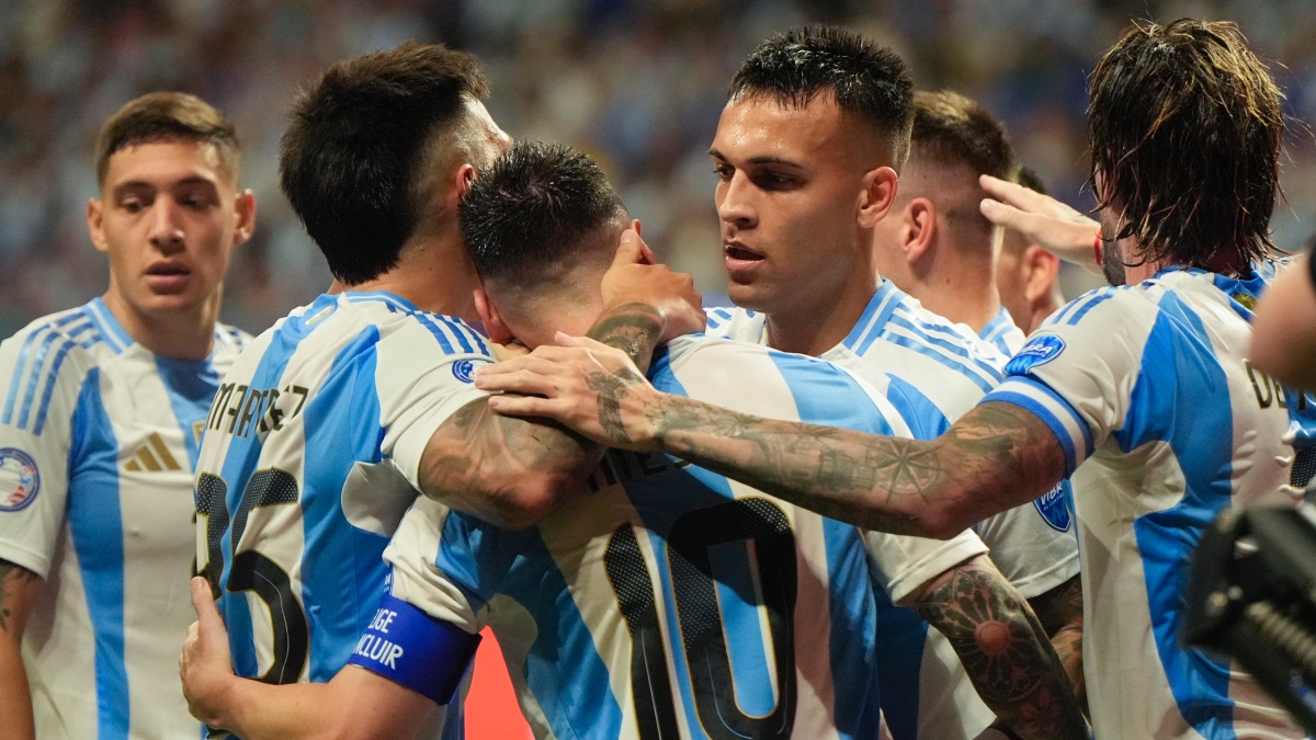 Copa America: Argentina begin title defence with 2-0 win over Canada Copa America: Argentina begin title defence with 2-0 win over Canada