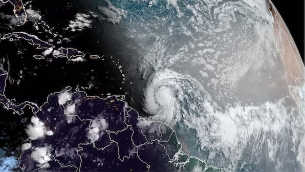 Record-breaking Storm: Category 4 Hurricane Beryl threatens Caribbean ...