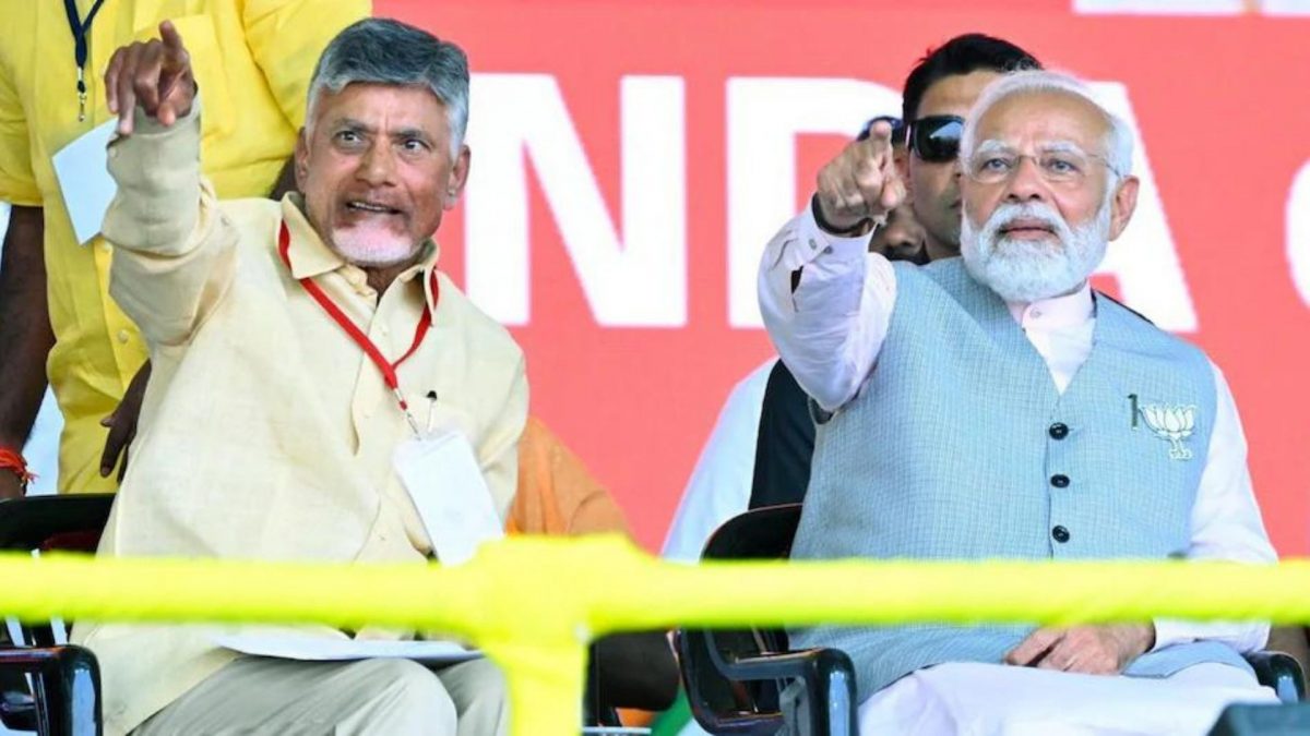 For Modi, Chandrababu Naidu defers taking oath as Andhra Pradesh CM to June 12 For Modi, Chandrababu Naidu defers taking oath as Andhra Pradesh CM to June 12