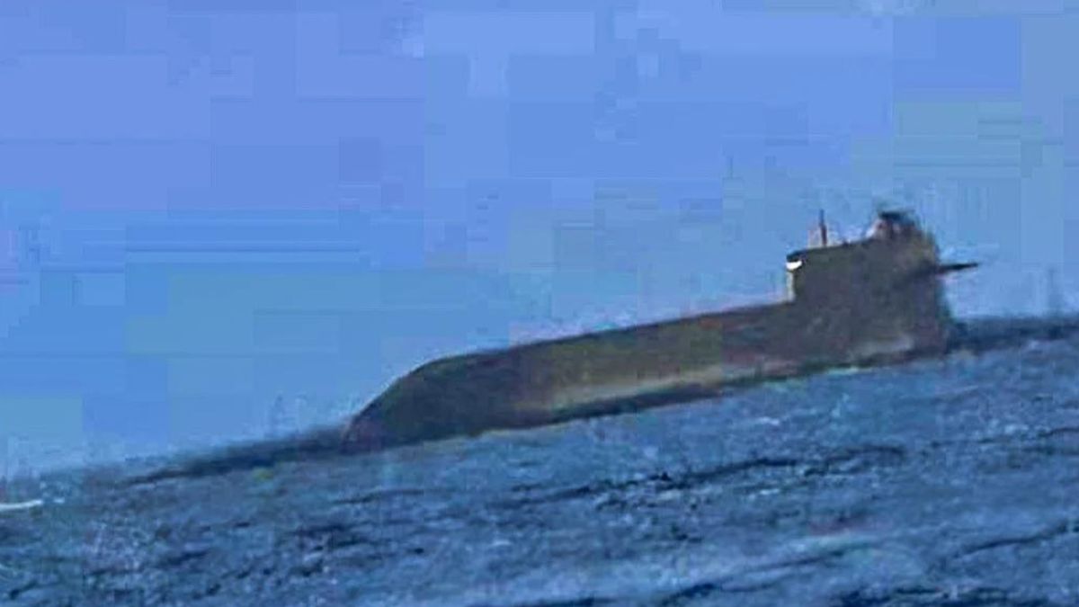 Based on pictures provided by the fishing crews, Taiwanese military specialists surmised that the submarine was a Type 094 Based on pictures provided by the fishing crews, Taiwanese military specialists surmised that the submarine was a Type 094