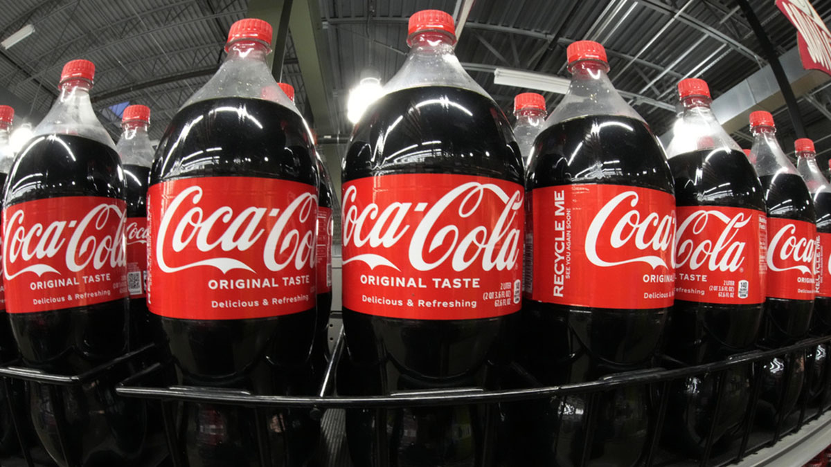 Coca Cola has a billion-dollar offer for four India Inc. biggies, and it is... Coca Cola has a billion-dollar offer for four India Inc. biggies, and it is...