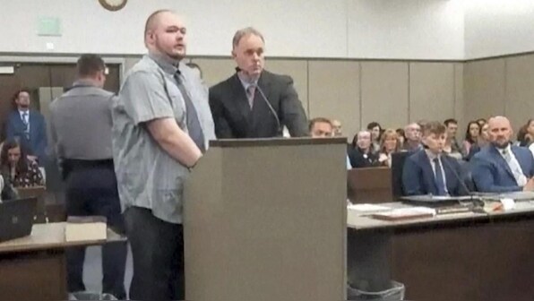 24 YO shooter, who killed 5 at a Colorado LGBTQ+ club, set to plead guilty to federal hate crimes, gun charges