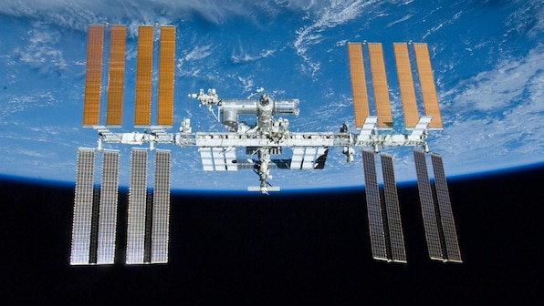 ISS crew forced to take shelter as Russian satellite disintegrates, turns into a missile