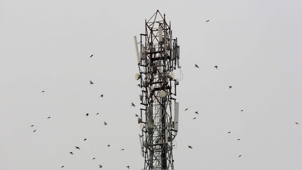 With bids worth 12% of target amount, spectrum auction ends in just two days