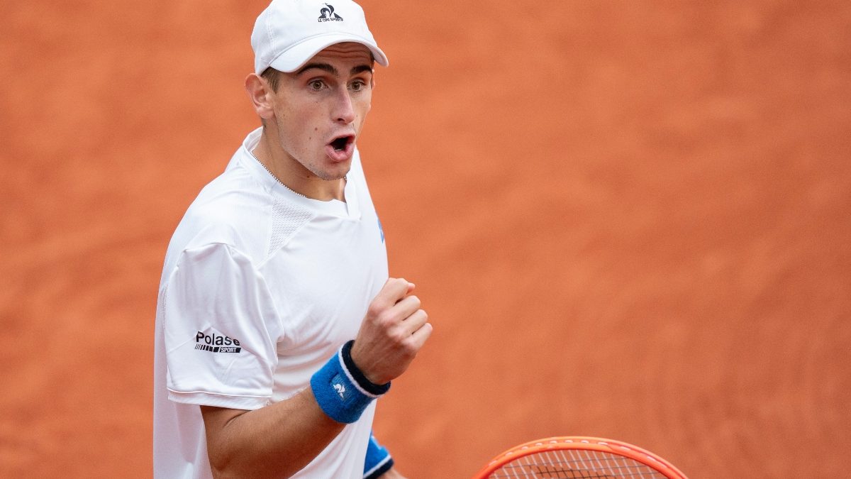 French Open 2024: Arnaldi stuns Rublev to reach fourth round; Swiatek beats Bouzkova on birthday French Open 2024: Arnaldi stuns Rublev to reach fourth round; Swiatek beats Bouzkova on birthday