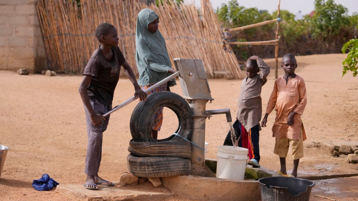 Water Lacking In Graphics | How deep is the global water crisis? Which countries face ...